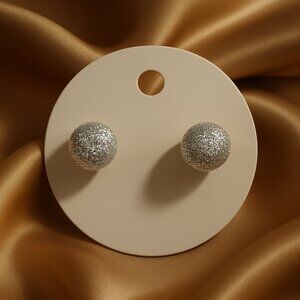 Elegant Textured Silver Tone Stud Earrings – Minimalist Women’s Fashion Jewelry